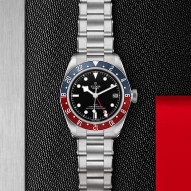 TUDOR Black Bay GMT thumbnail 5