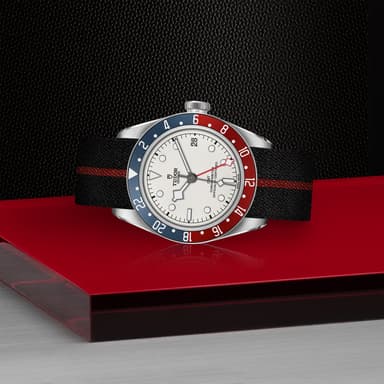 TUDOR Black Bay GMT thumbnail 4