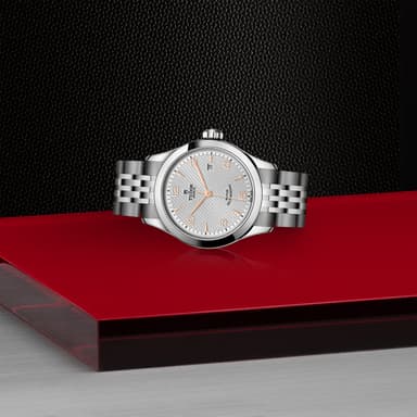 TUDOR 1926 thumbnail 4