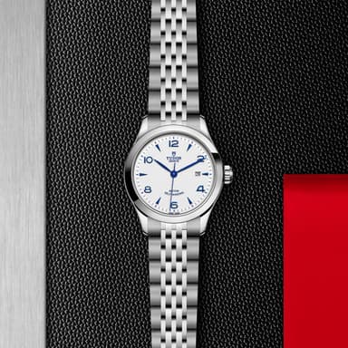 TUDOR 1926 thumbnail 5