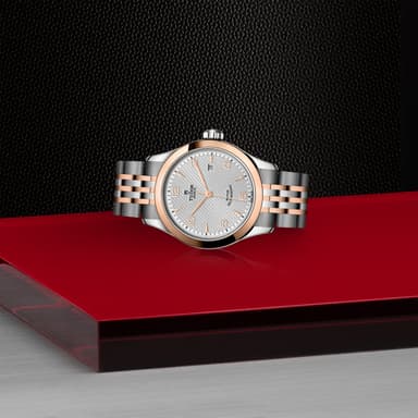 TUDOR 1926 thumbnail 4