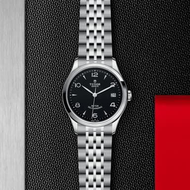 TUDOR 1926 thumbnail 5