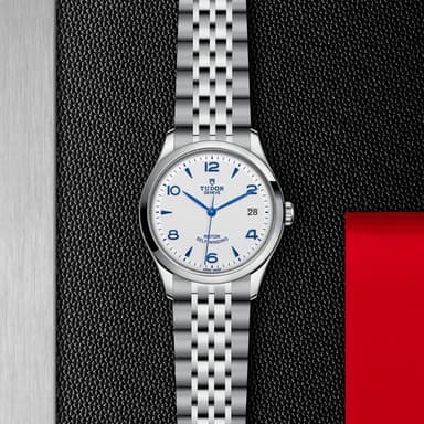 TUDOR 1926 thumbnail 5