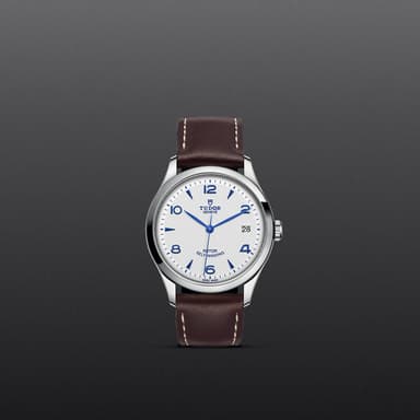 TUDOR 1926 thumbnail 2