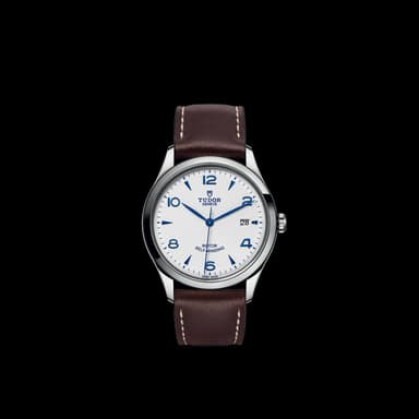 TUDOR 1926 thumbnail 3