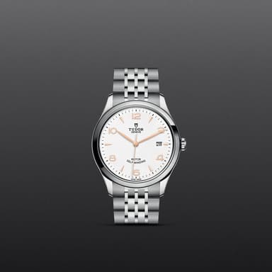 TUDOR 1926 thumbnail 2