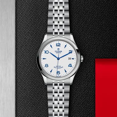 TUDOR 1926 thumbnail 5