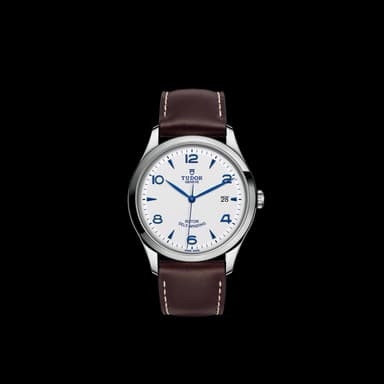 TUDOR 1926 thumbnail 3