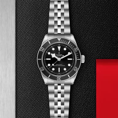 TUDOR Black Bay thumbnail 5